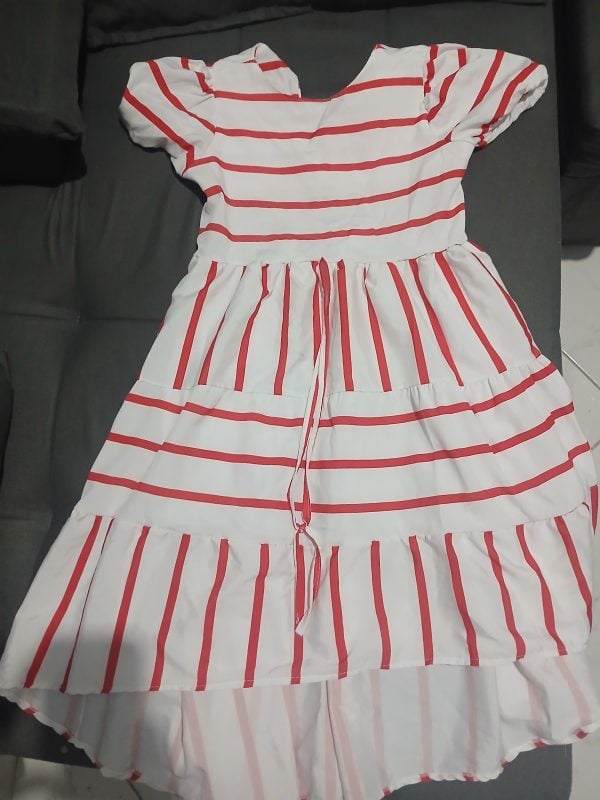 Vestidos e blusas
