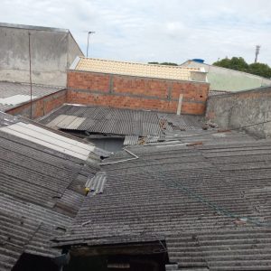 Sobrado Comercial de 130 m²,mais 3 casas no fundo Sitio Cercado. Curitiba Valor: R$ 680.000 — foto 7