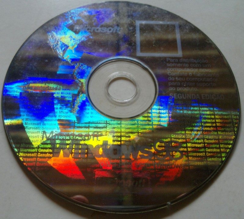 Mídias do Windows 98 segunda edição e Windows xp sp2 ambos originais para colecionadores — foto 2