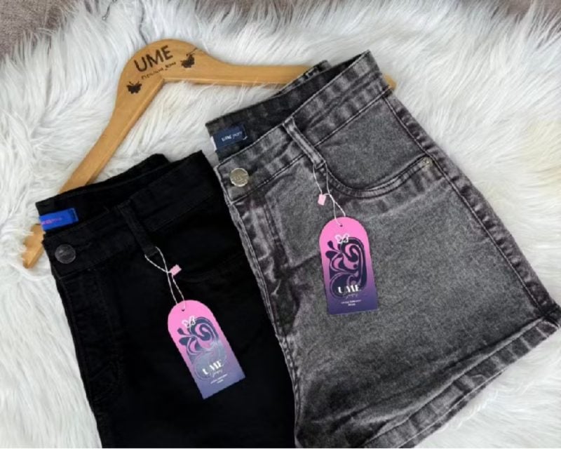 Kit 2 shorts femininos jeans preto+marmorizado levanta bumbum pinças lycra carnaval verão.