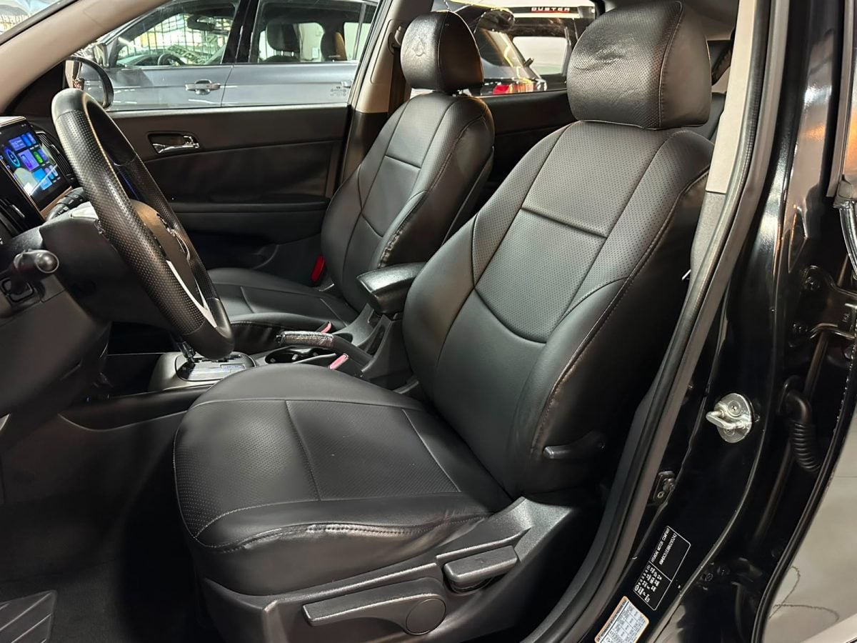 I30 Gls 2.0 Completo — foto 2