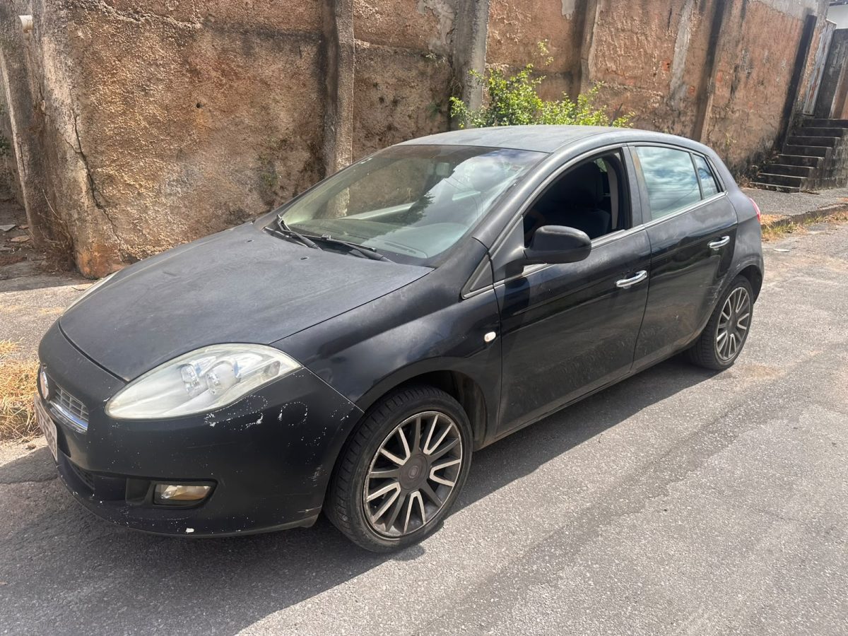 Fiat Bravo Essence 1.8 16V Manual 2012/2013 - Único dono — foto 2