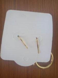 Brinco Folheado Dourado Com Argola Dupla E Pingente De Bolinha Tipo Gancho Moderno — foto 8