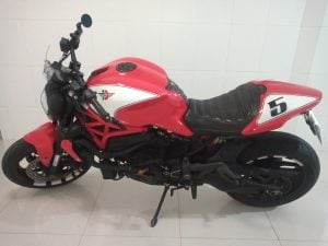 Ducati Monster 821 — foto 6