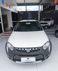 Fiat Strada Cd 1.8 Adventure Flex Manual 2p — foto 12