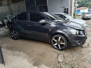 A.P.C Sonic Sedan LTZ — foto 3