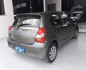 Toyota Etios Hatch 1.3 X Flex 2018 Completo, Documentação em Dia — foto 4