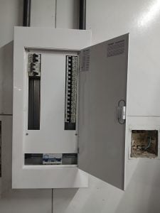 Serviços de eletricista e reparos hidráulicos — foto 7