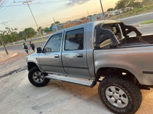 Toyota Hilux — foto 13