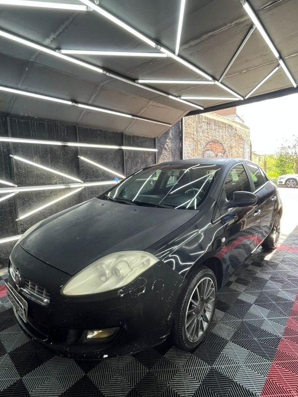 Fiat Bravo Essence 1.8 16V Manual 2012/2013 - Único dono