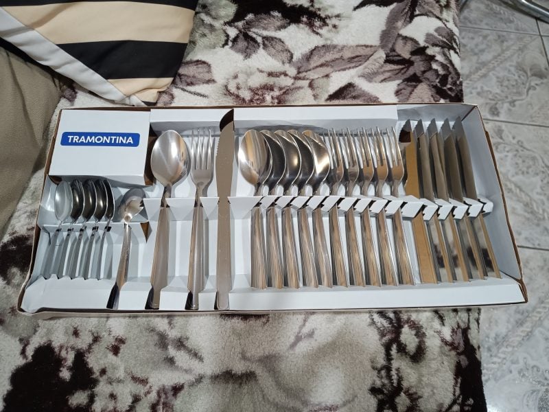 Vendo kit talheres