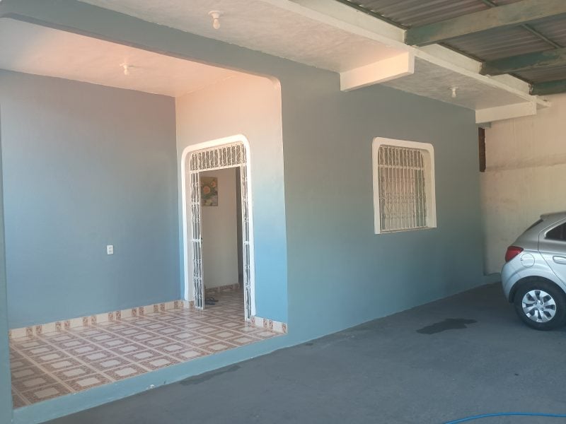 Casa 3 qtos, sendo 1 suite - Monte das Oliveiras