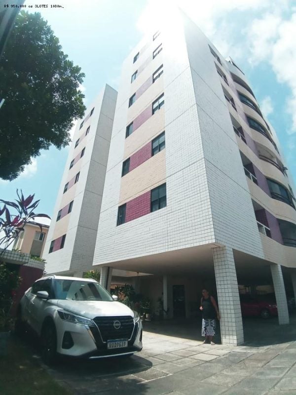 Apartamento Mobiliado para Venda em Recife, Prado, 4 dormitórios, 1 suíte, 3 banheiros, 1