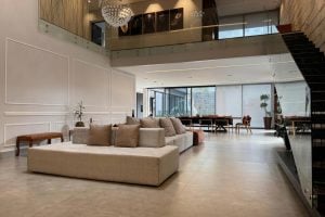 Mansão de 4 Suítes 780 m² de Área Construída — foto 5