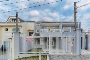 Sobrado Triplex no Xaxim com 3 Quartos, Suíte, Ático, Terraço e 3 Vagas — foto 4