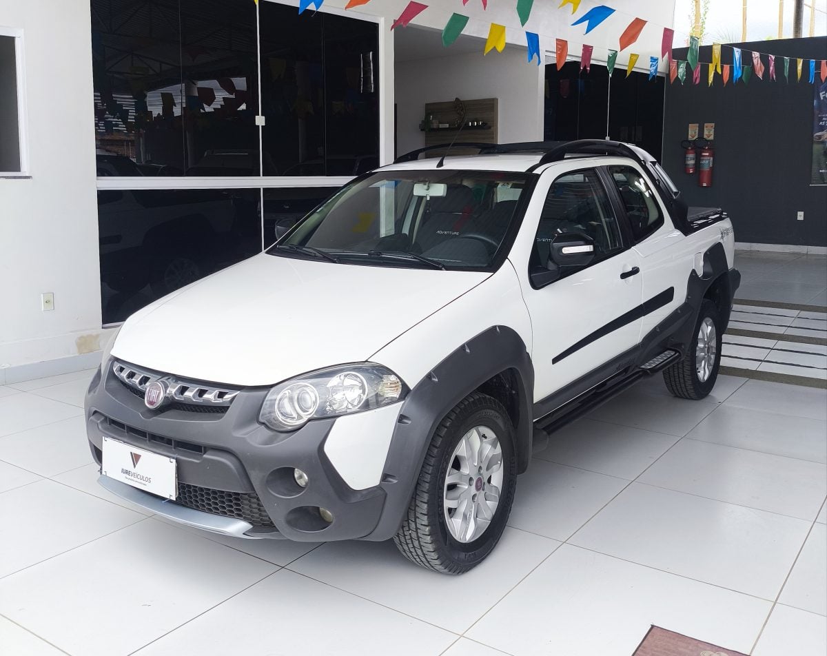 Fiat Strada Cd 1.8 Adventure Flex Manual 2p — foto 2