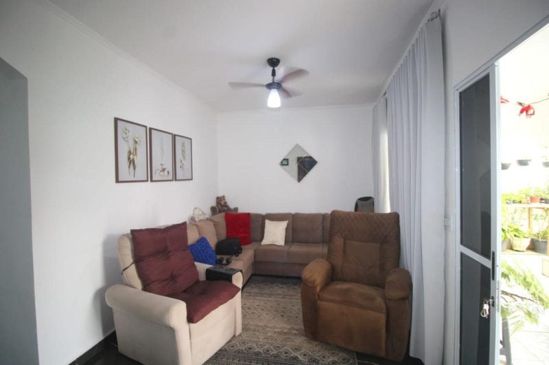 Casa 250m² com Área Gourmet e Garagem para 4 Carros na Nova Mirim Praia Grande
