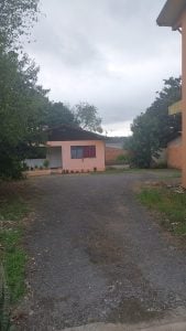 Vendo casa com sobrado no mesmo terreno — foto 4