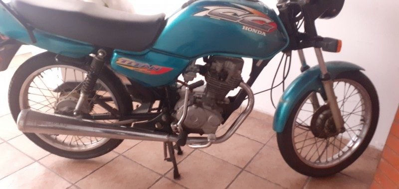 Vendo Moto CG 125 TITAN 99/00 — foto 2