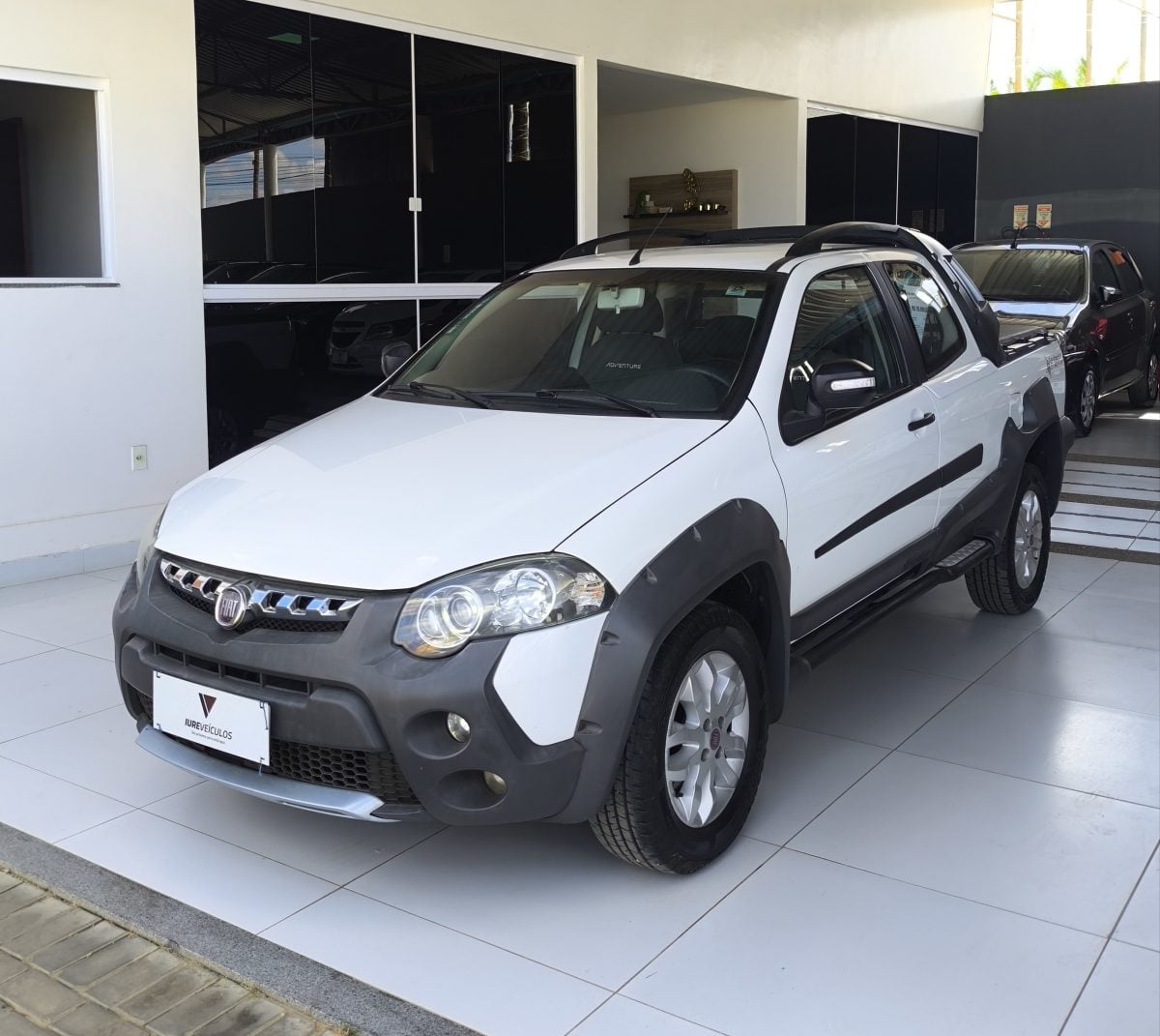 Fiat / Strada Cd Adventure 1.8 Flex Manual 2p — foto 2