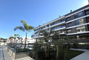 Apartamento para Venda em Florianópolis, Jurerê, 2 dormitórios, 2 suítes, 3 banheiros, 1 v — foto 4