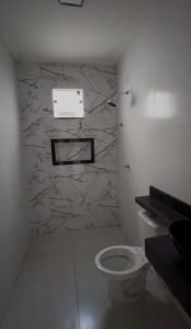Casa 2 quartos 1 sendo suite. Próx: assai — foto 9