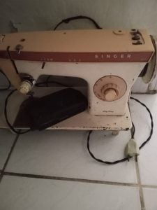 Máquina de costura Singer — foto 3