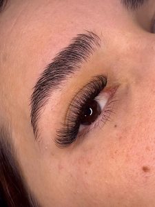 Alongamento de Cílios Profissional Realce Sua Beleza! — foto 3