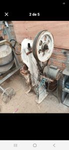 VENDO PRENSA MECÂNICA 5 TONELADAS - FUNCIONANDO Prensa excêntrica de bancada 5T Motor 1,5 — foto 6