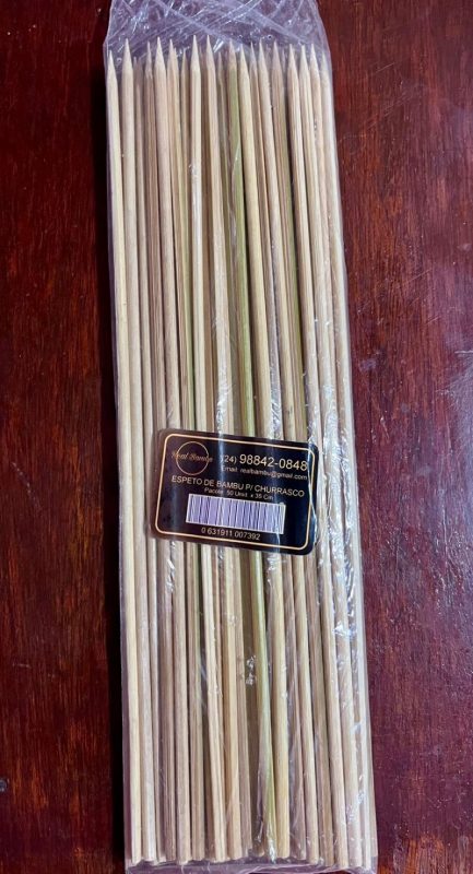 Espetos de bambu